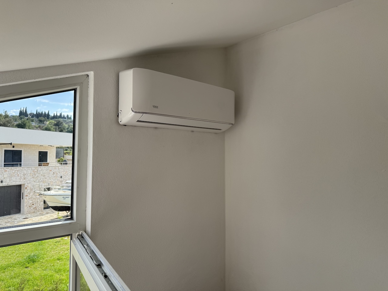 Unutarnja jedinica klima ure\u0111aja